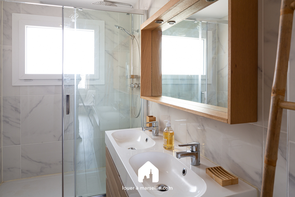 L'Id�al Timone - Marseille 13005