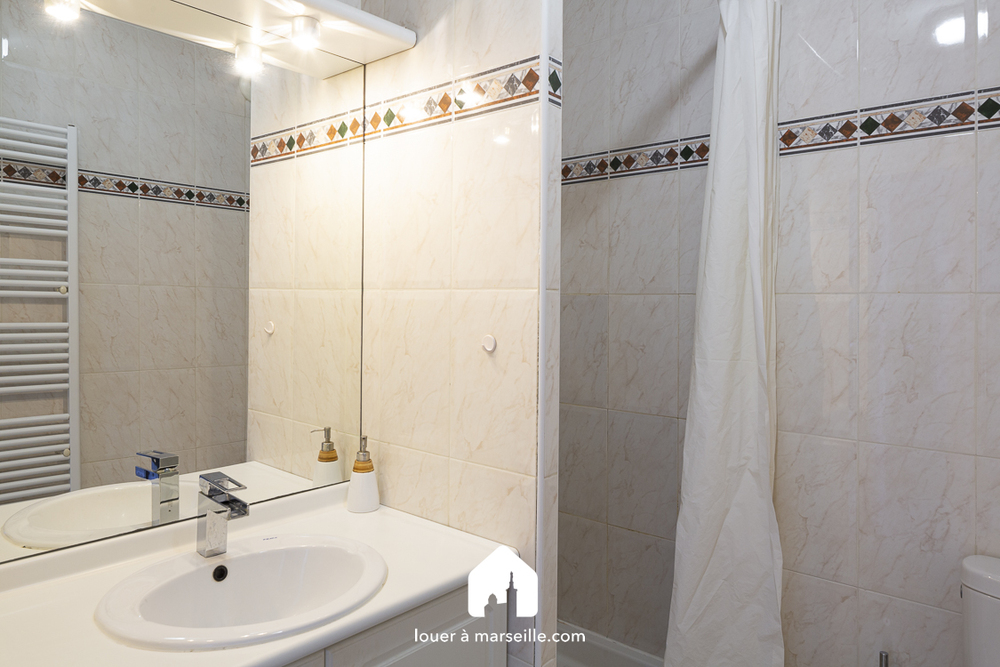 Id�al P�rier - Marseille 13008