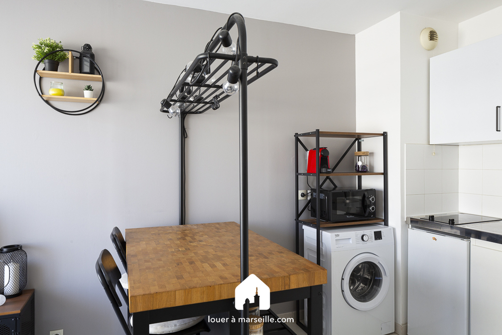 Id�al P�rier - Marseille 13008