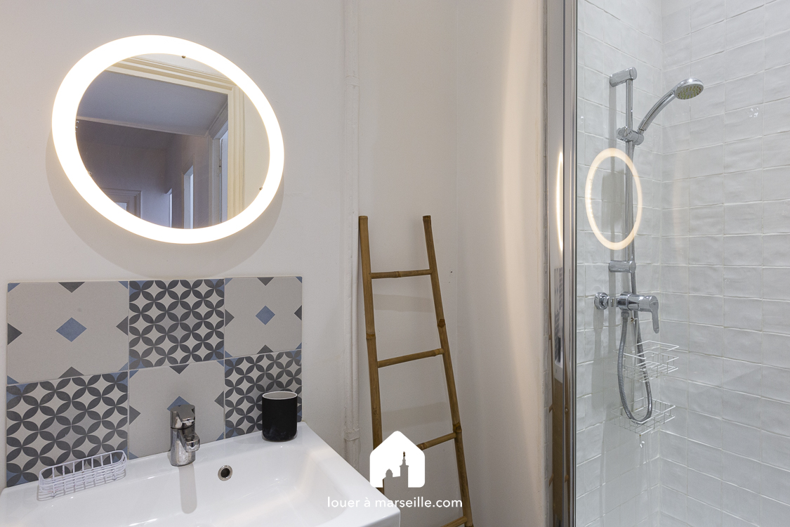 Lumi�re de Baille - Marseille 13005