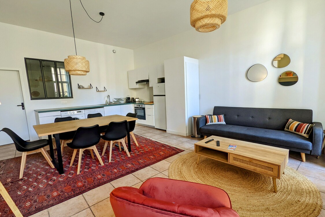 PETITES MARIES - Marseille 13001