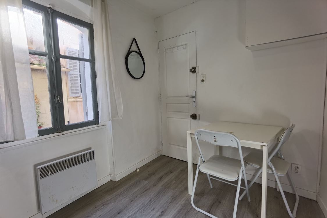 Petit Puit 2 � - Marseille 13002