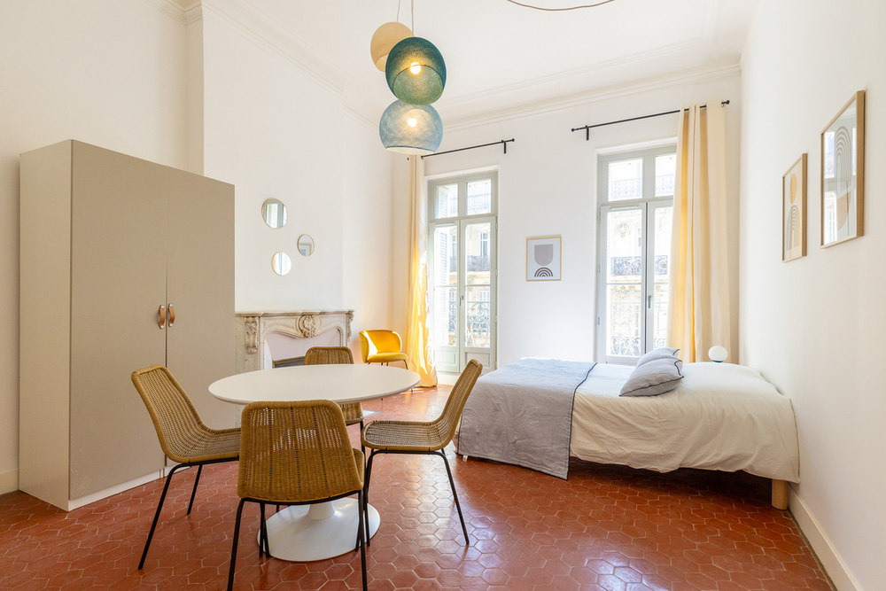 Studio S�r�nit� - YOLOCOLIVING � - MARSEILLE 13001