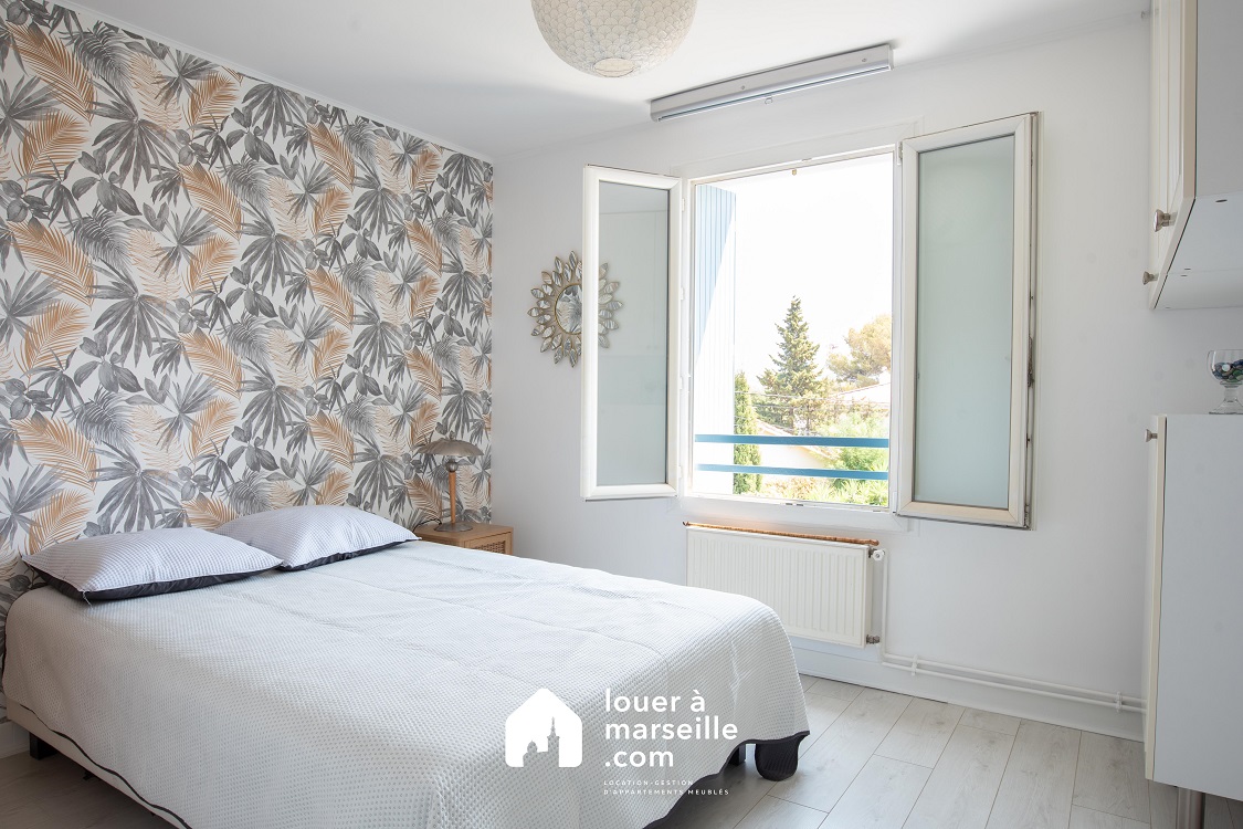 C�t� Bor�ly - Marseille 13008