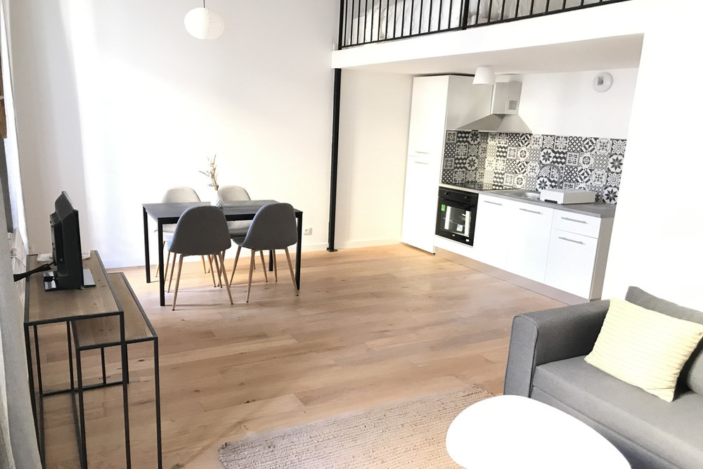 ABEILLE 1D � - Marseille 13001