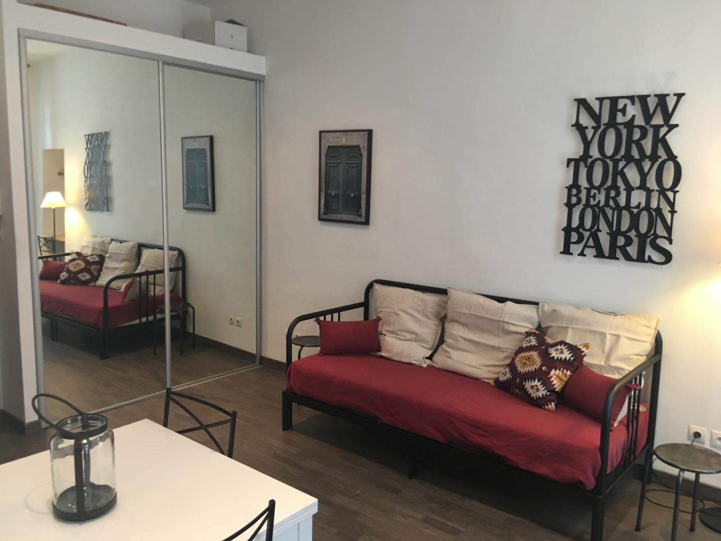 Grey Factory* - Marseille 13006