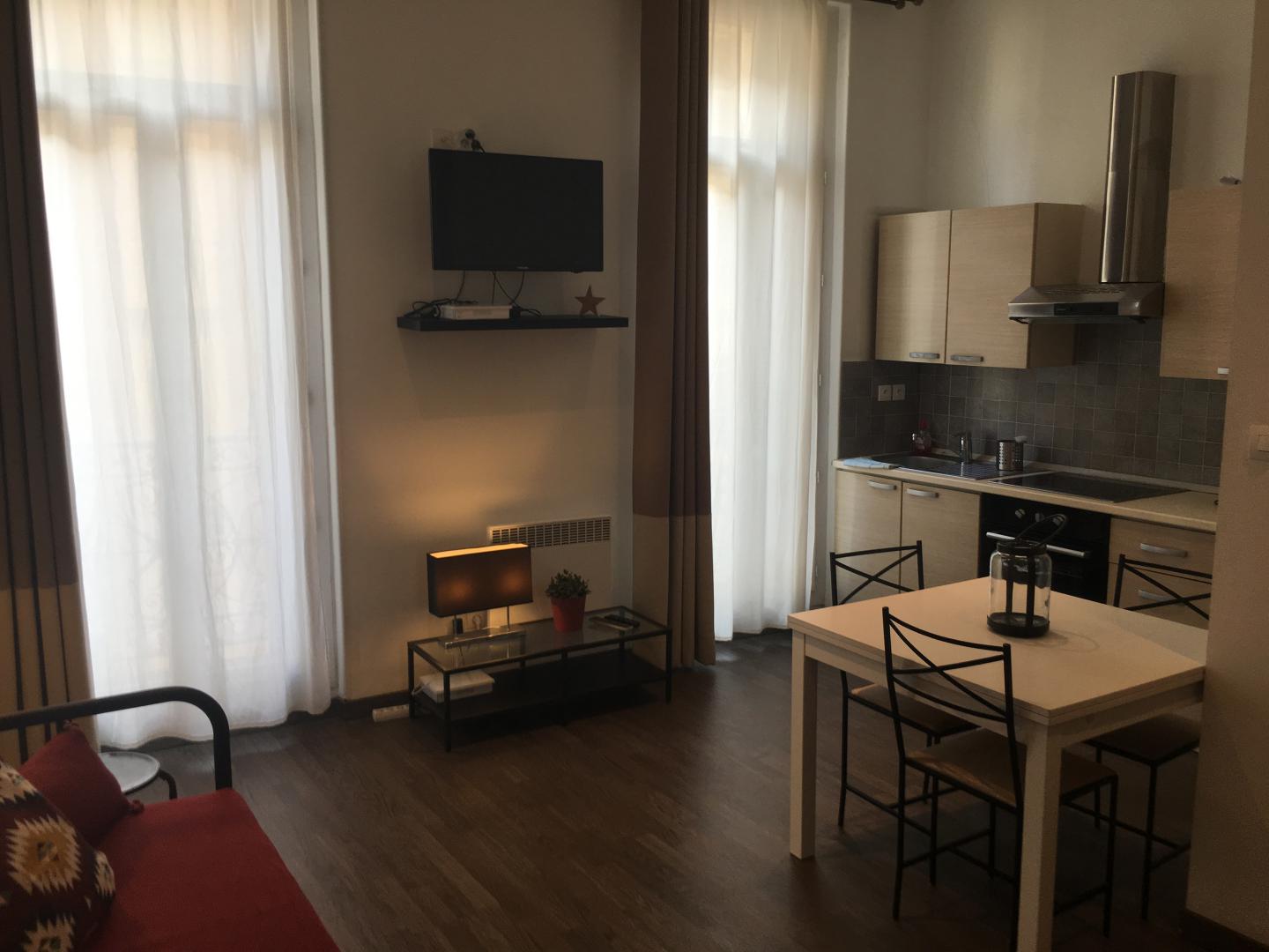 Grey Factory* - Marseille 13006