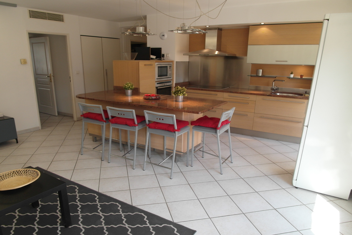 Le Delanglade* - Marseille 13006