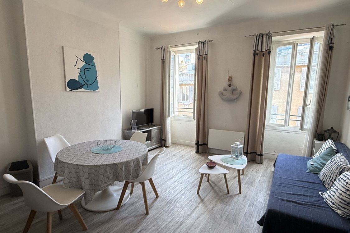 Eau Bleue* - Marseille 13007