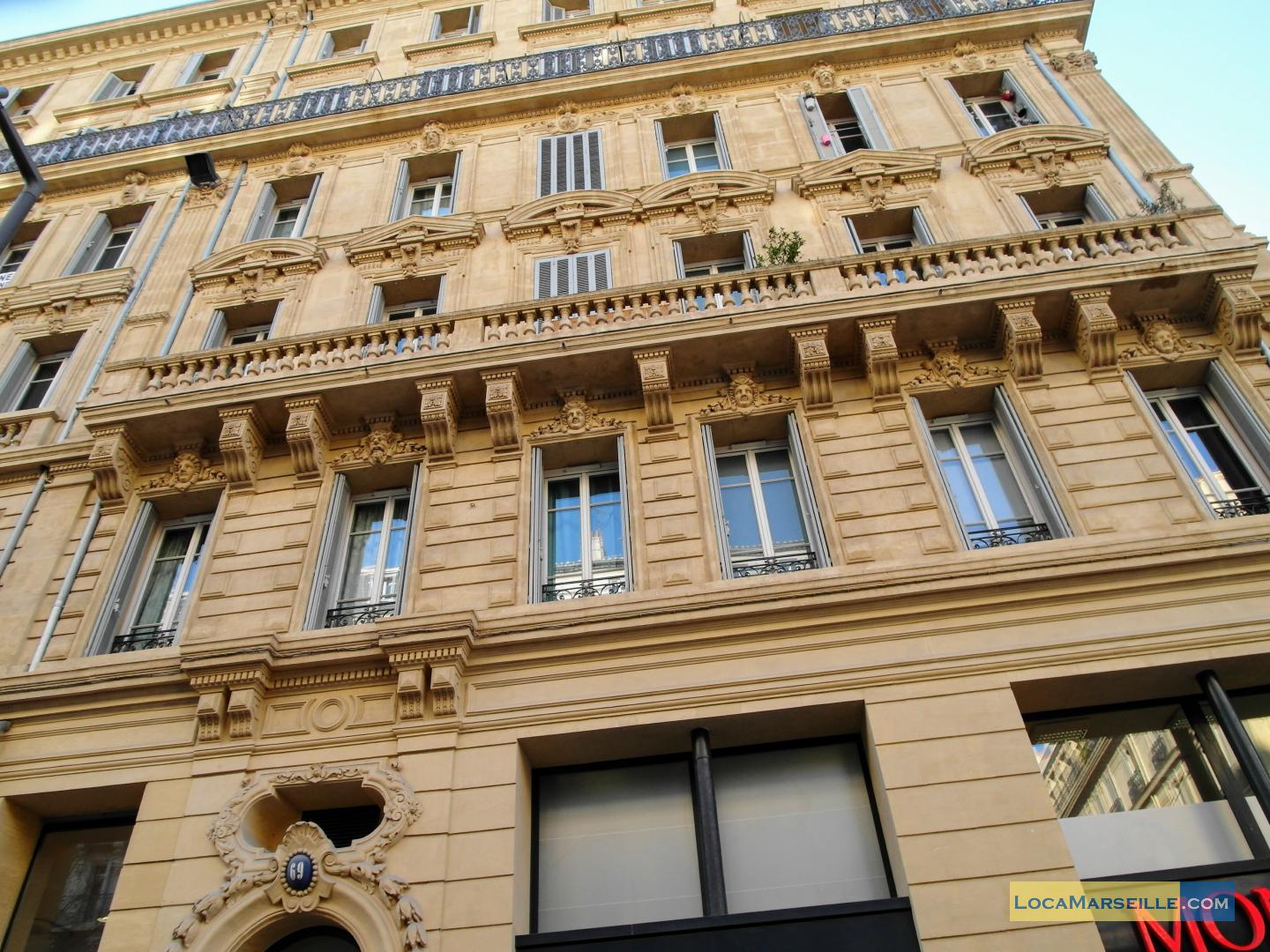 Le Republique* - Marseille 13002