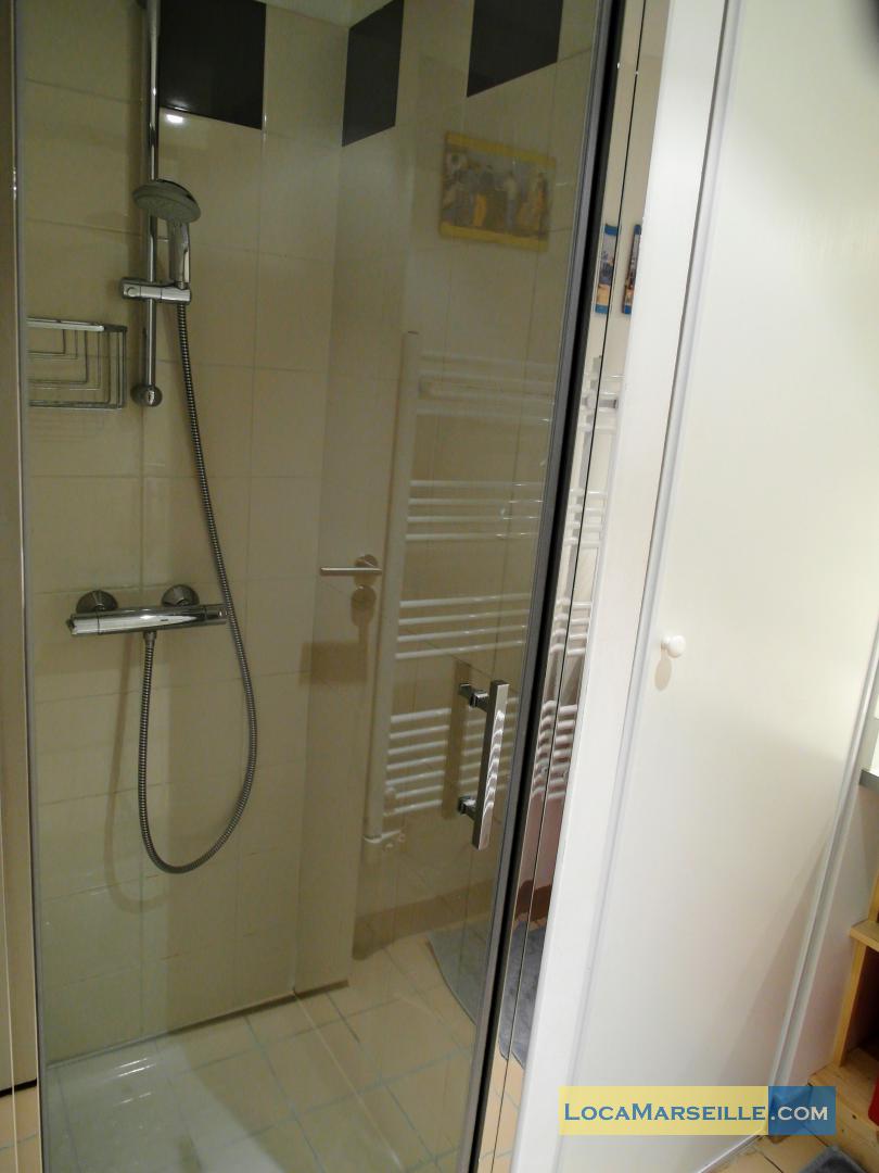 Le Republique* - Marseille 13002