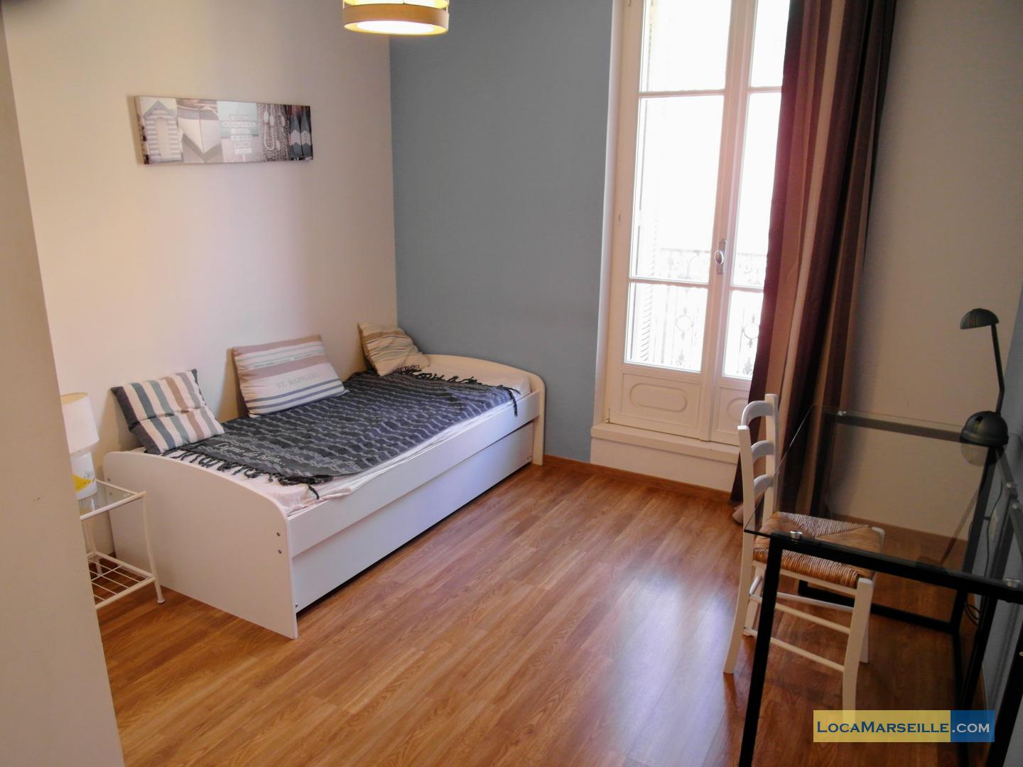 Le Republique* - Marseille 13002