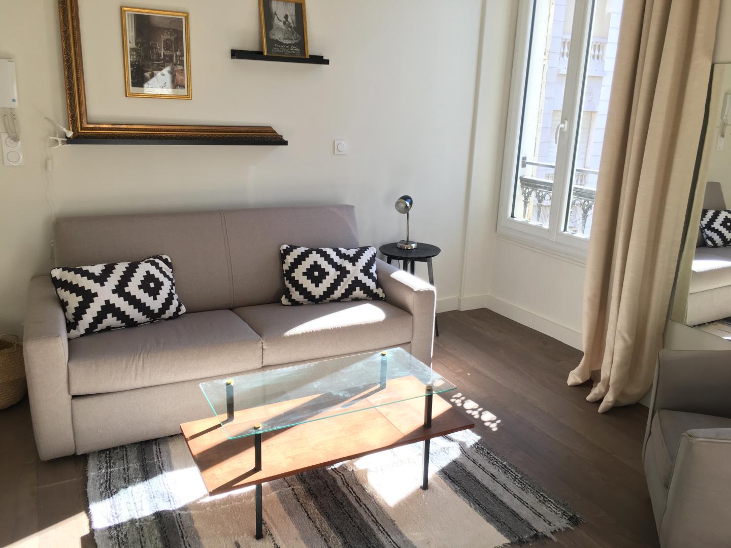 Dragon 1* - Marseille 13006