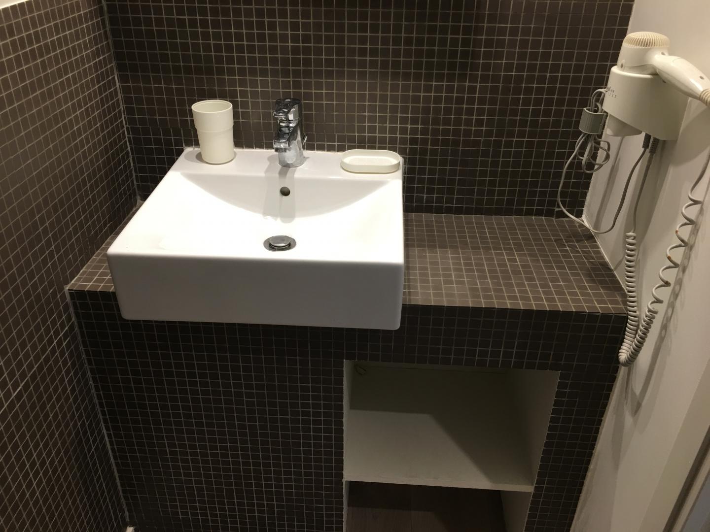 Paradis 32* - Marseille 13006