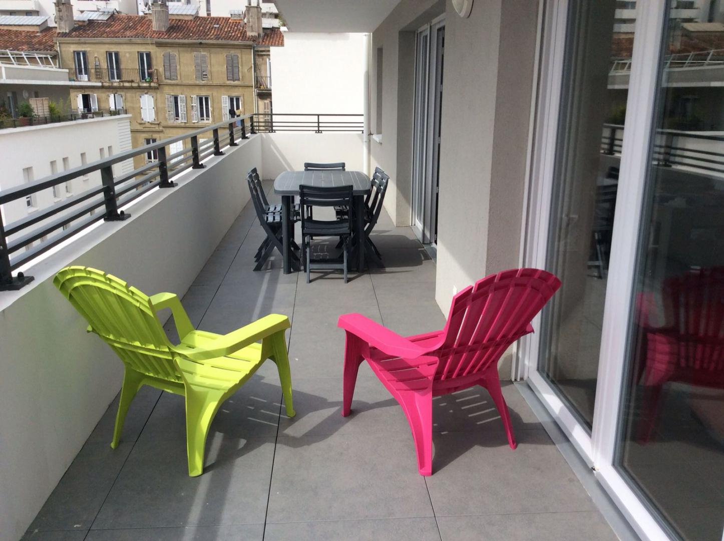 Terrasse sur les toits* - Marseille 13003