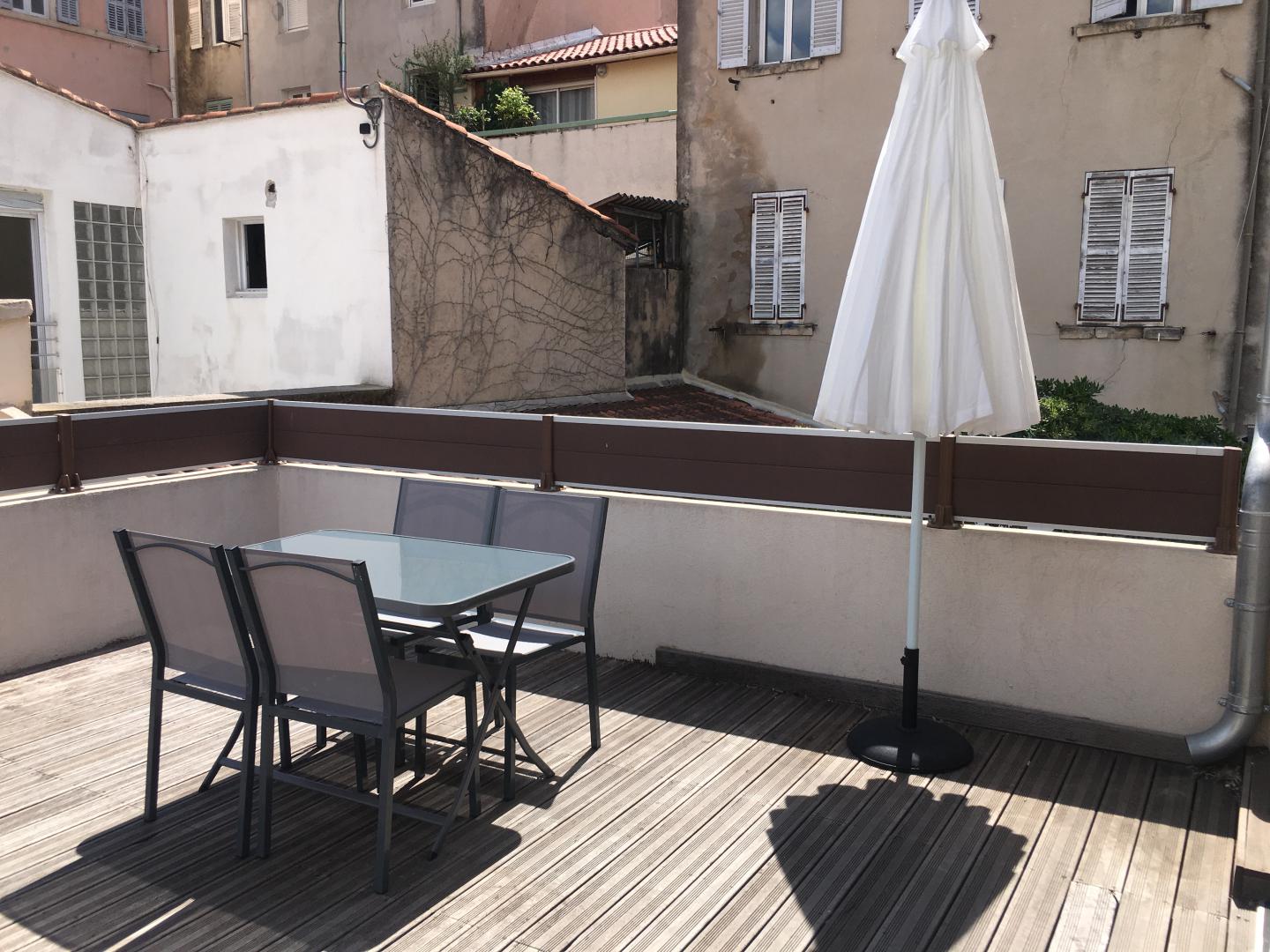 Terrasse Baille * - Marseille 13005