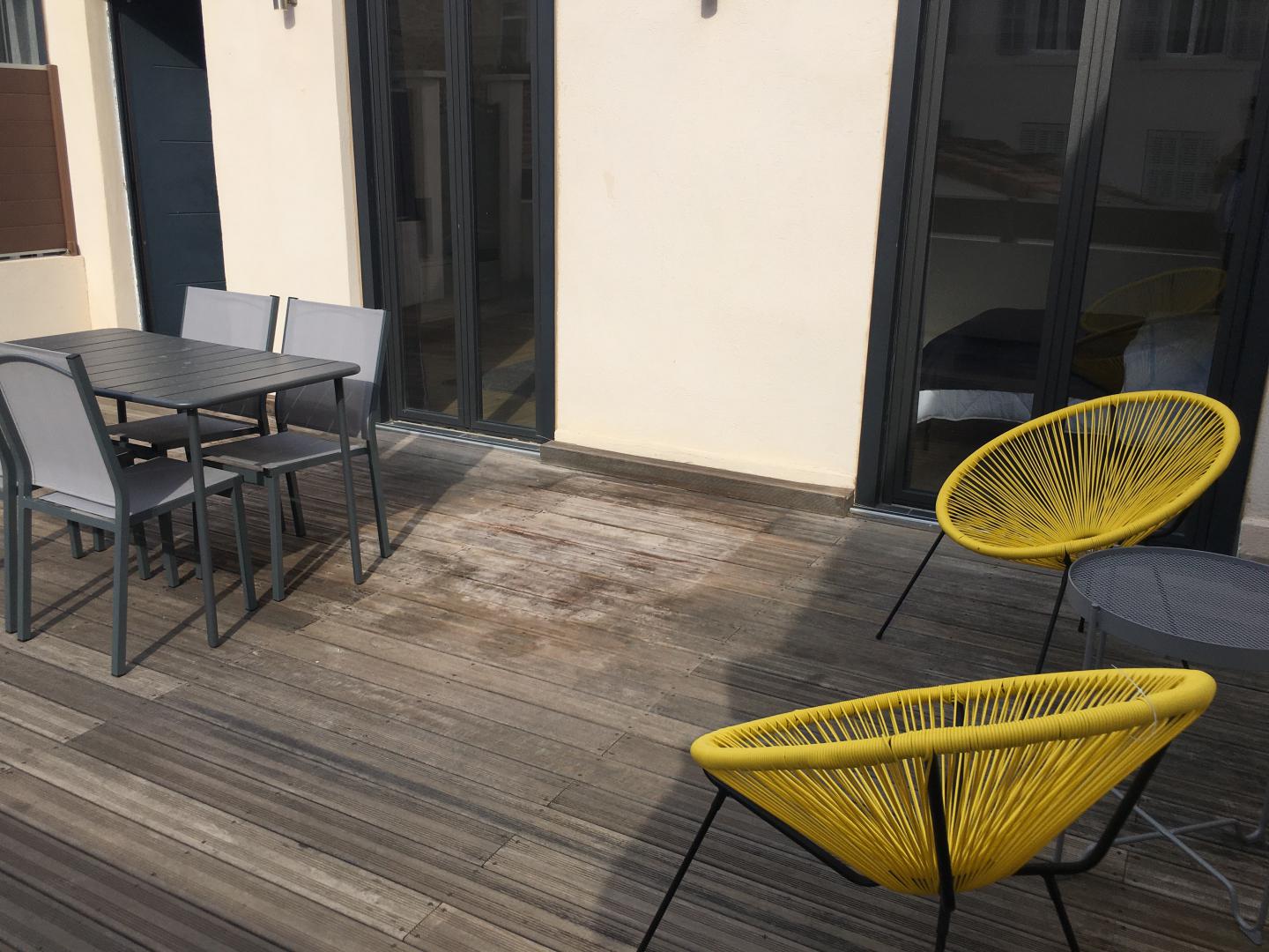 Duplex terrasse baille*  - Marseille 13005