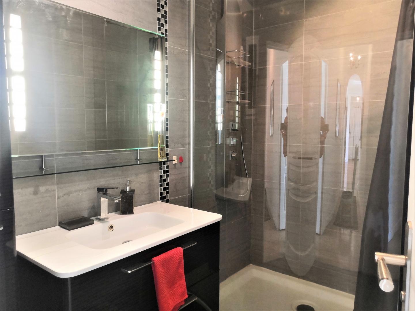 Sea View* - Marseille 13008