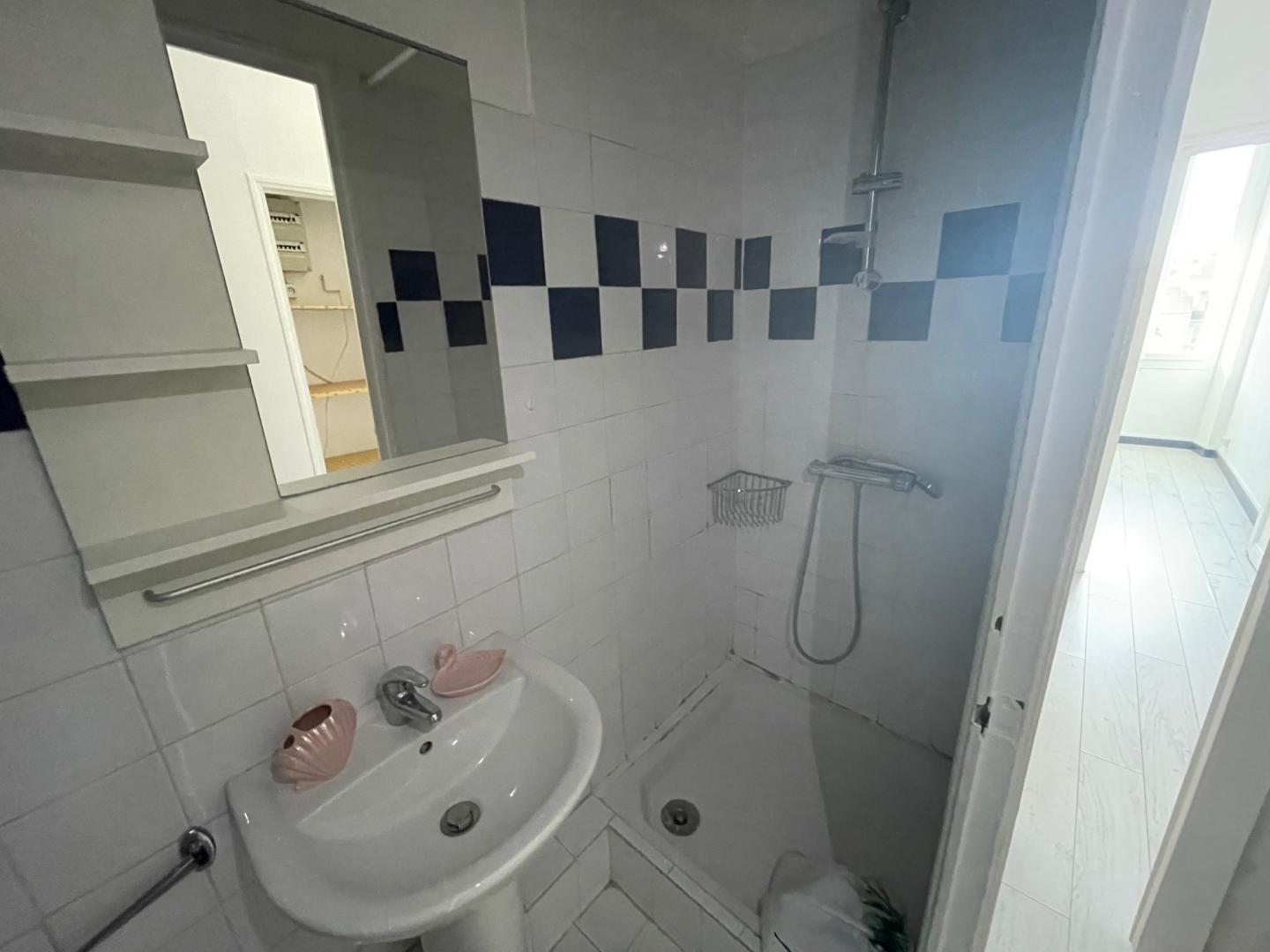 Mezzanine Dupre* - Marseille 13008