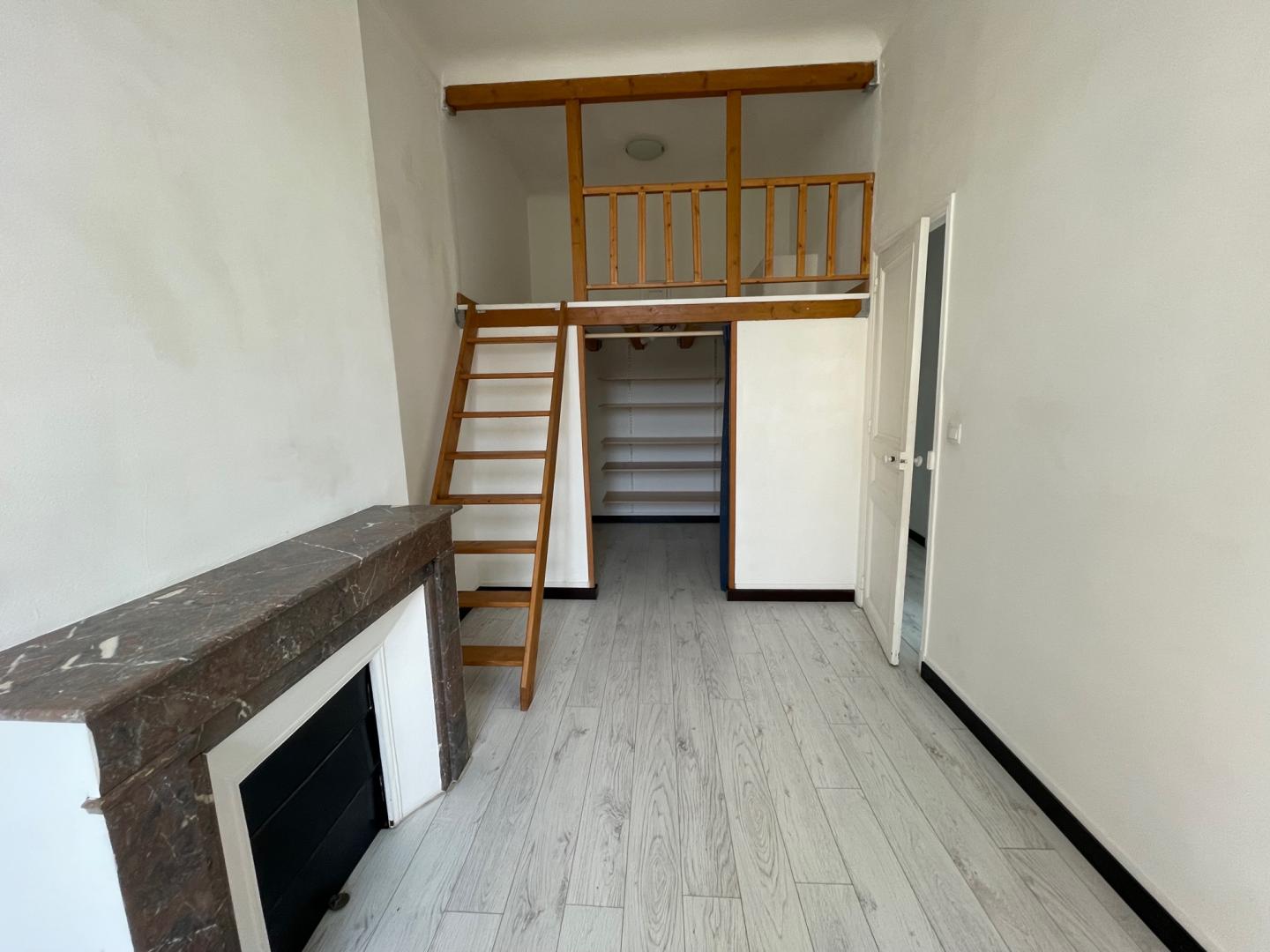 Mezzanine Dupre* - Marseille 13008