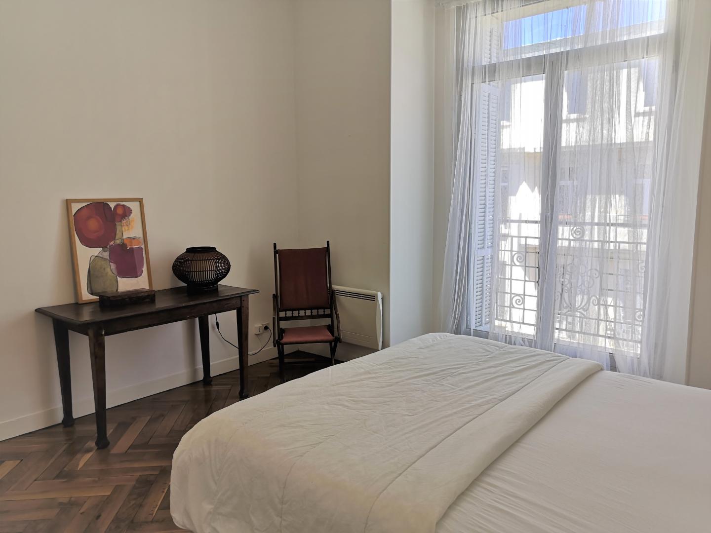 Le Cl�menceau* - Marseille 13004