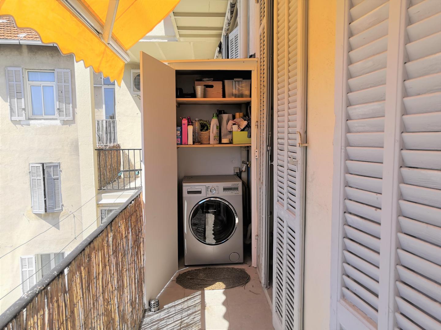 Le Cl�menceau* - Marseille 13004