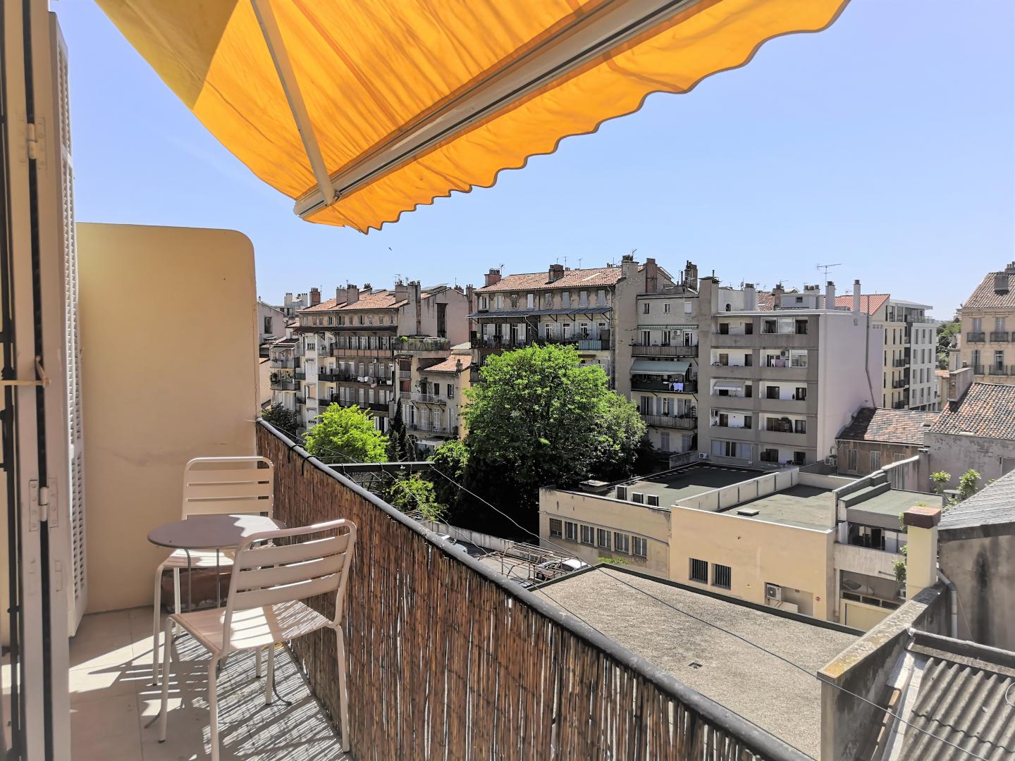 Le Cl�menceau* - Marseille 13004