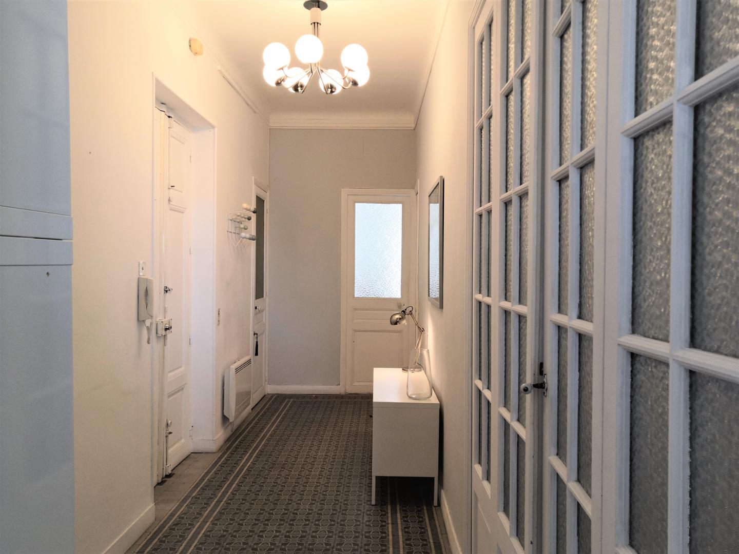 Le Cl�menceau* - Marseille 13004