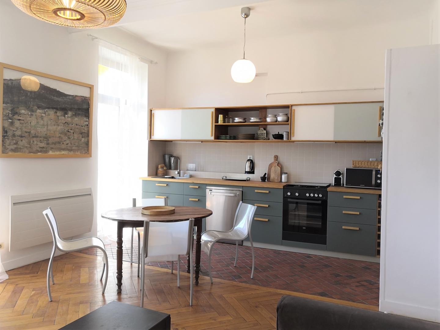 Le Cl�menceau* - Marseille 13004