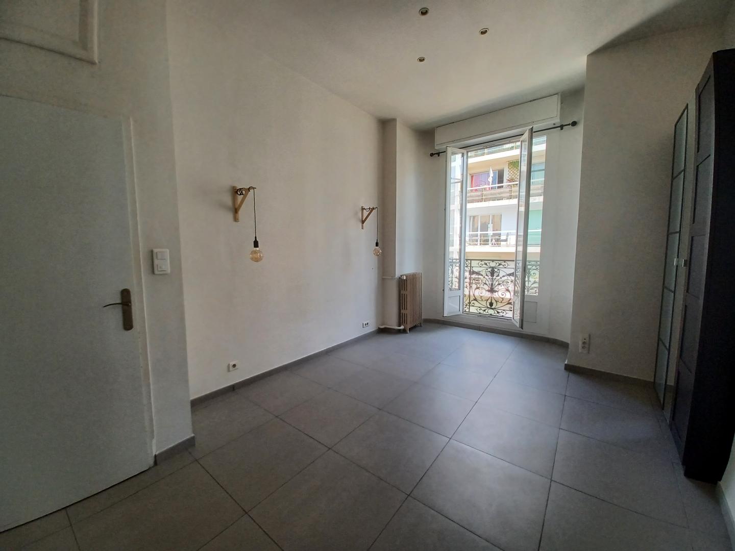 Balcon Pierre Dupre* - Marseille 13008