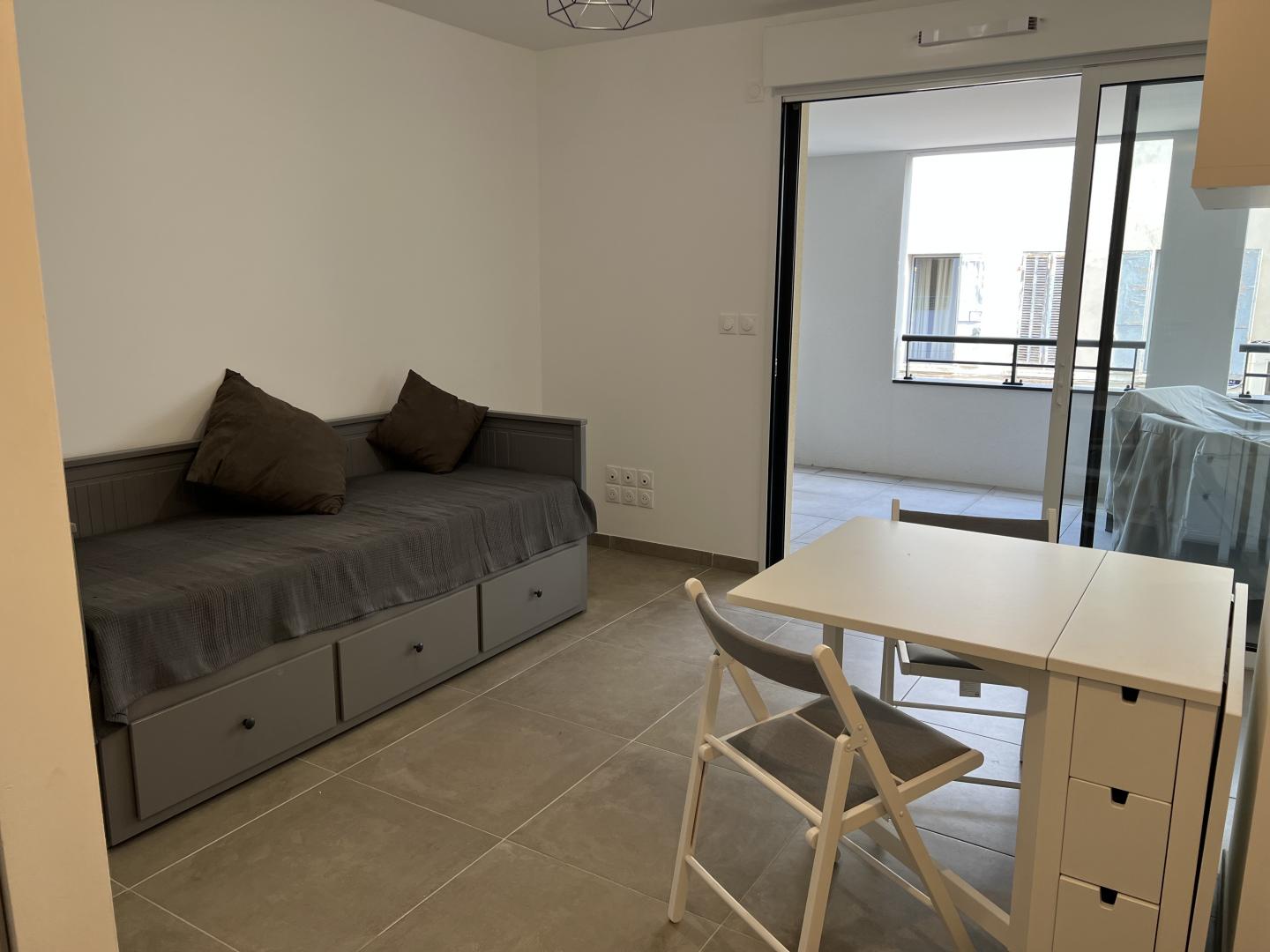 Terrasse Morrucci* - Marseille 13006