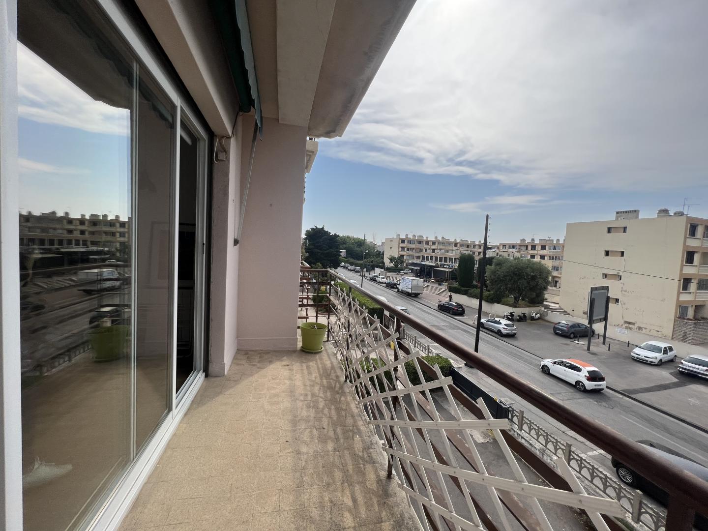 Escale Vidal* - Marseille 13008