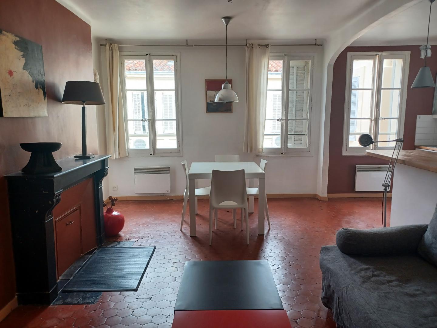 Sixty Rep* - Marseille 13002