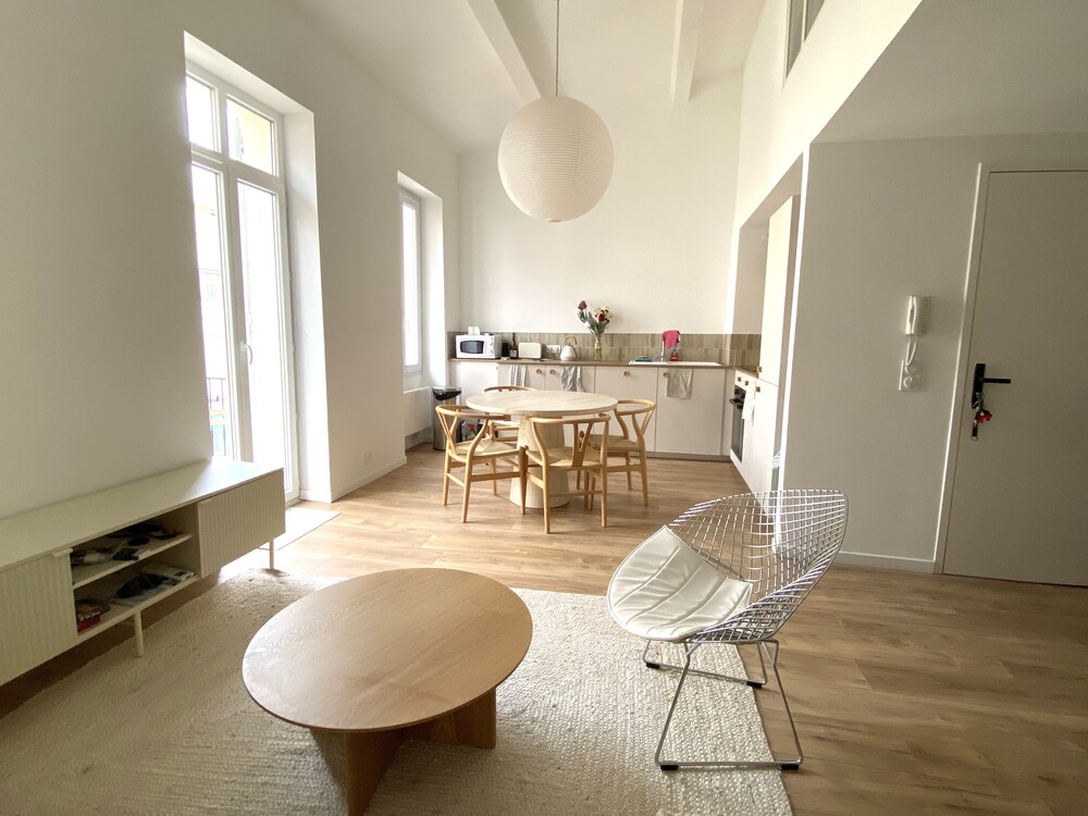 PARADIS 210  � - MARSEILLE 13006