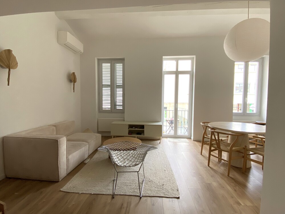 PARADIS 210  � - MARSEILLE 13006