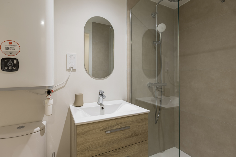 R1 � - MARSEILLE 13001