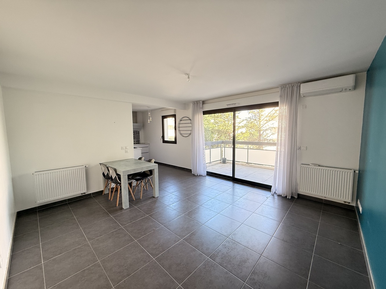 Appartement � Marseille 10�me - photo 4
